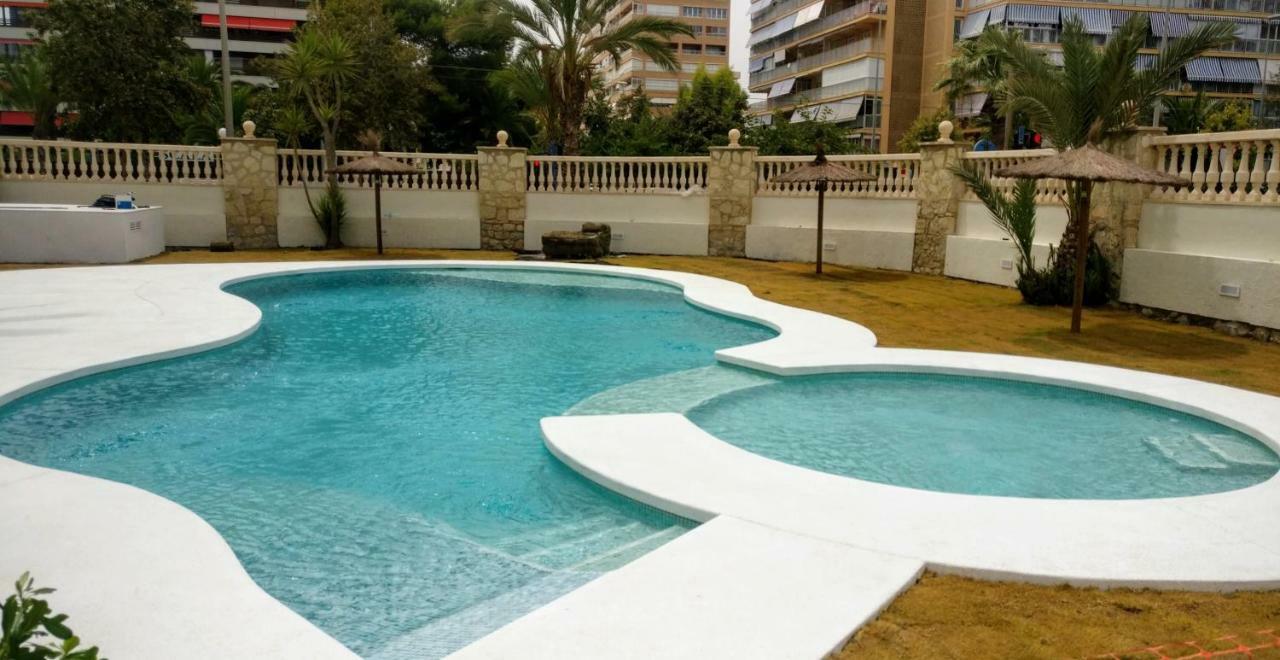 Tortuga Flat Apartment อาลิกันเต ภายนอก รูปภาพ